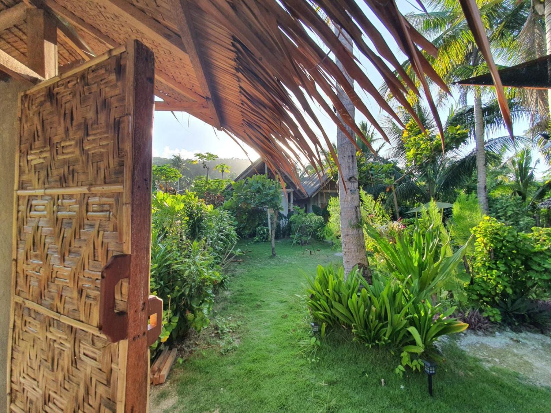 Coleto Siargao Bed & Breakfast San Isidro  Exterior photo